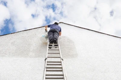 Peinture extérieure à Agen-d'Aveyron — façades et ravalement
